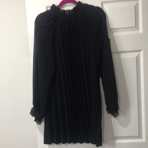 Zara black dress - Picture 2 of 7